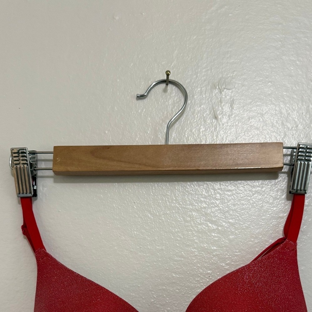 PINK Victoria's Secret Women Wear Everywhere Bra 34B Red Shimmer Push-Up Holiday - Picture 2 of 8
